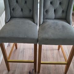 Bar stool