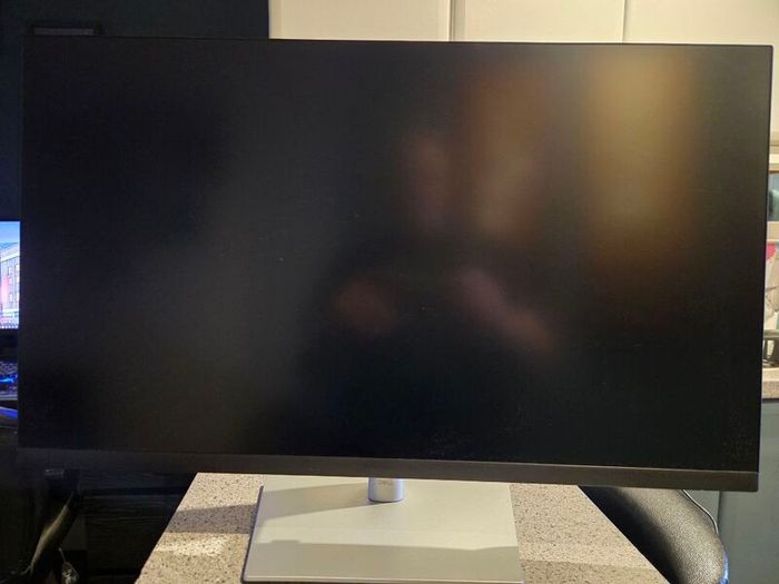 Dell 27 4k USB-C Hub monitor P2723QE