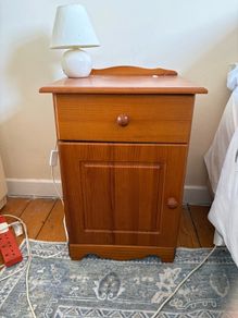Bedside lockers