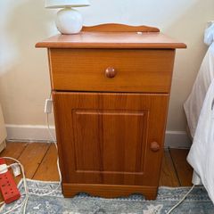 Bedside lockers