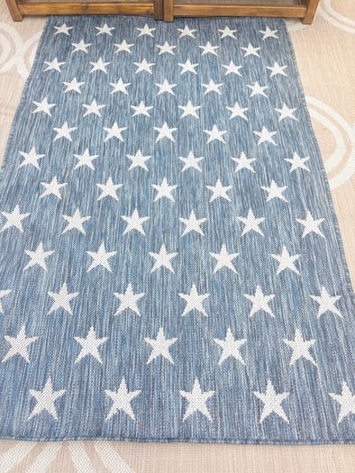 Ex display 100cm x 158cm distressed french navy and off white outdoor/indoor star rug