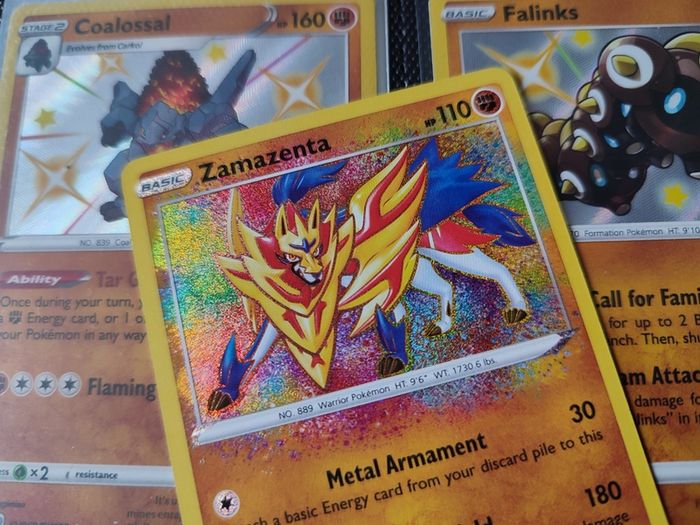 Zamazenta ! Amazing Rare ! from Vivid Voltage Set ! 2020 ! Pokemon Card !