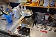 BRAND NEW 1400W Commercial Electric Nonstick Cake Baking Pan Eggettes Puff