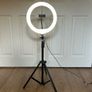 Ring light with tripod Image 2