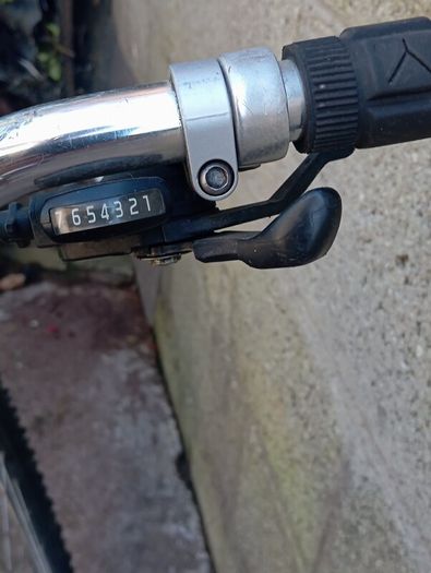 mongoose pro mountain bike