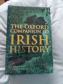 The Oxford Companion to Irish History 1998, First Edition, Hardback, Oxford University Press