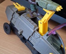 Starcom VINTAGE 1986 Shadow Raider Coleco ( Tracks Missing )