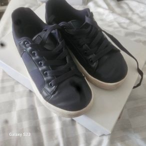 Hugo Boss kids shoes size UK 1