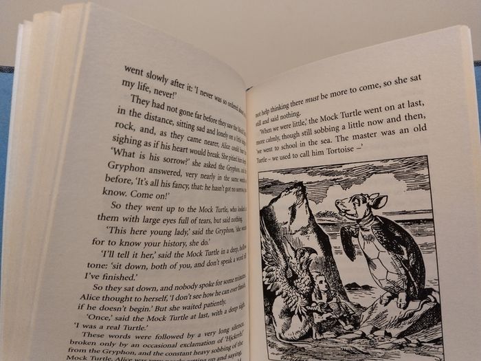 Alice,s Adventures in Wonderland by Lewis Carroll Collector Edition HARDBACK