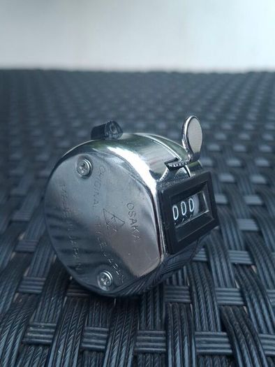 Vintage Osaka Mechanical Hand Tally Counter 4 Digit Manual Clicker Made in Japan