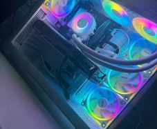 High End Gaming Pc With Mouse and Keyboard
