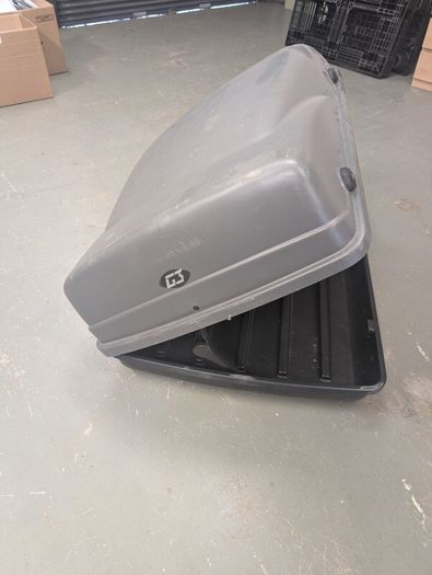 Car storage box