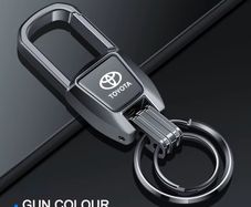 Metal Car Styling Keychain Buckle Key Chain Key Rings For Toyota Chr rav4 Yaris prius avensis Corolla Camry Auto Accessories