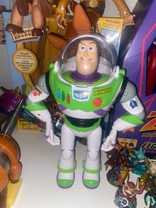 Ultimate action buzz lightyear