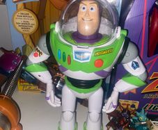 Ultimate action buzz lightyear