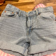 Levi shorts