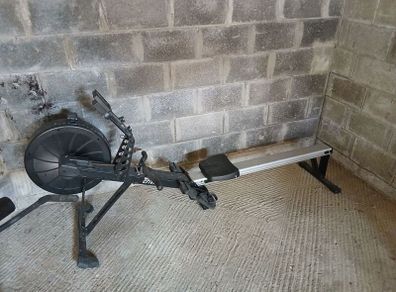 Crivit rowing machine