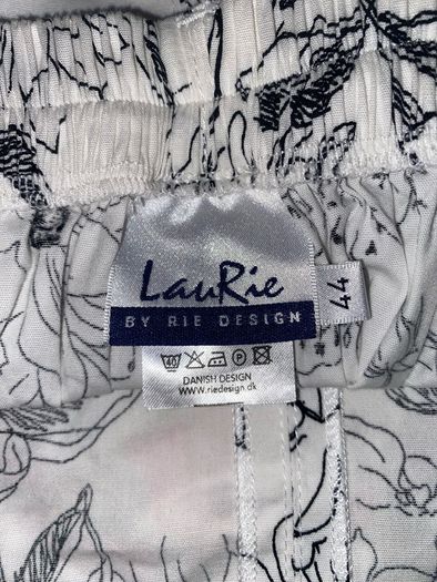Skirt designer