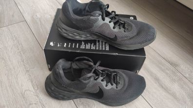 Nike trainers size UK8.5