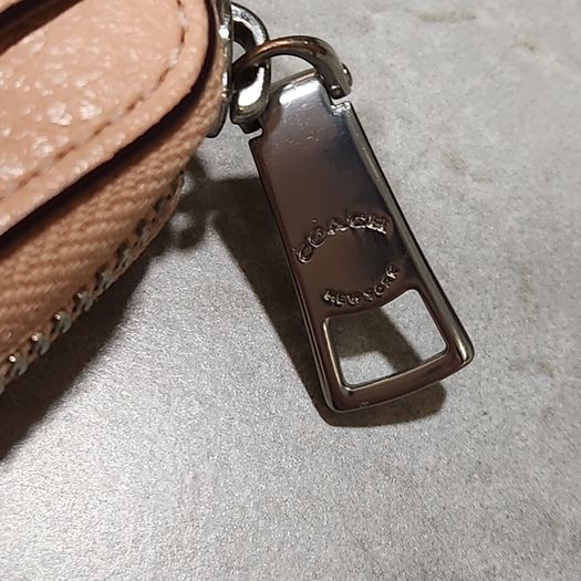coach purse (authentic)