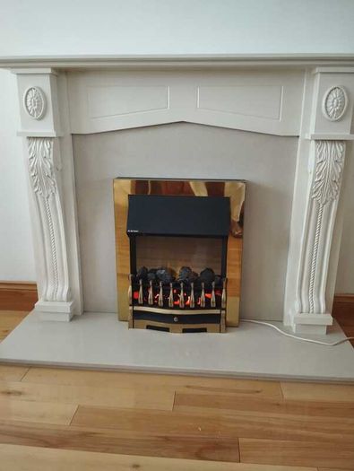 Fireplace & electric fire