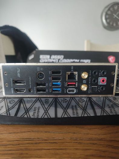 AMD Ryzen 3600xt + 32 GB RAM DDR4 + MSI Carbon WIFI Matherboard