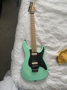 Schecter Sun Valley super shredder EMG