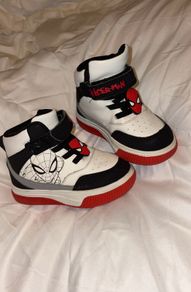 Spiderman runners uk6 Toddler