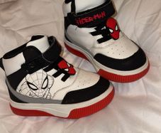 Spiderman runners uk6 Toddler