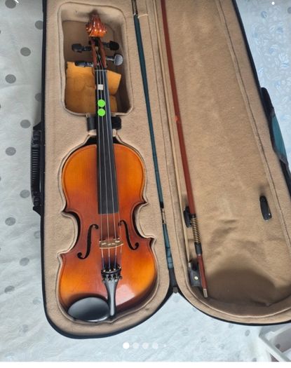 Childs fiddle