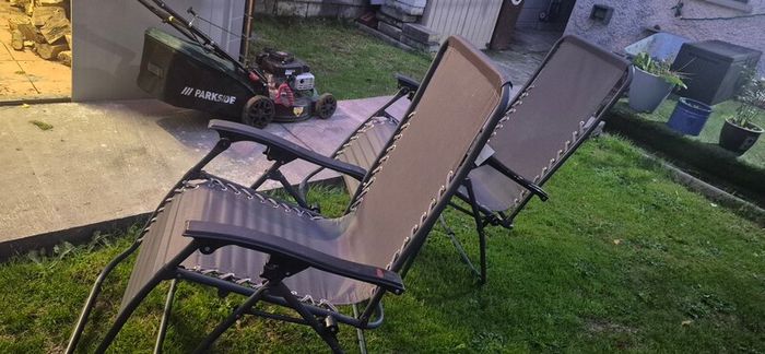 deck chairs