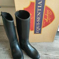Kids horse riding shoes