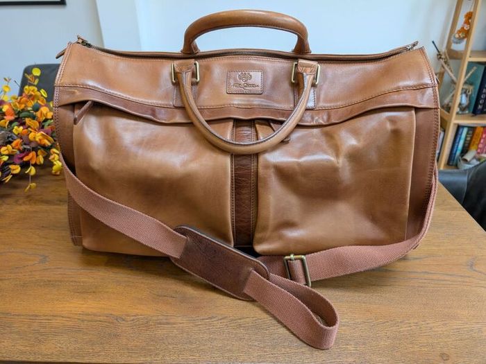 Paul Costello Genuine Leather Overnight / Travel Bag