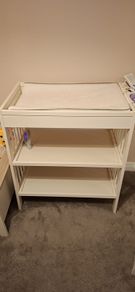 Baby changing unit
