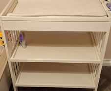 Baby changing unit
