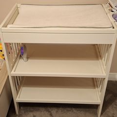 Baby changing unit