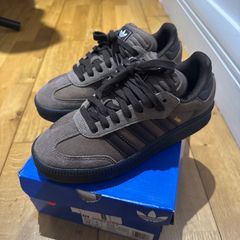 Adidas Samba Trainers (brown)