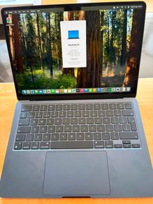 MacBook Air 13 inch M3 2024 16GB RAM Practically Brand new