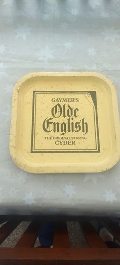 Gaymer's olde cyder English drinks metal tray,,used condition see pictures for condition nice condition, sold as is,,price includes post to anywhere in Ireland thank you.