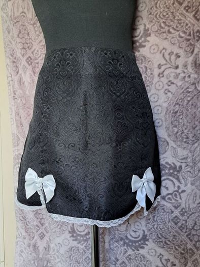 Black skirt