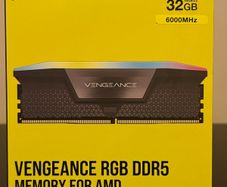 Corsair Vengeance RGB 2x16gb CL30-36-36