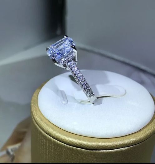 Sterling Silver Solitaire Ring
