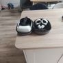 Oculus quest 2 (With Extra strap and case) Image 9