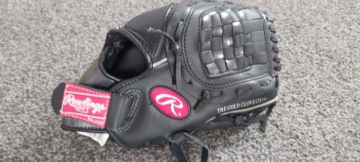 Rawlings Softball Series Glove for youth 11inc
