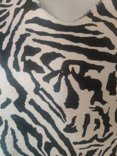Zebra print glitter V-neck long sleeve blouse size UK14 EU42 Postage included