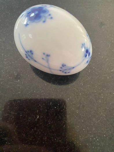 Reduced B&G Danish Porcelain egg number 691 collectors item