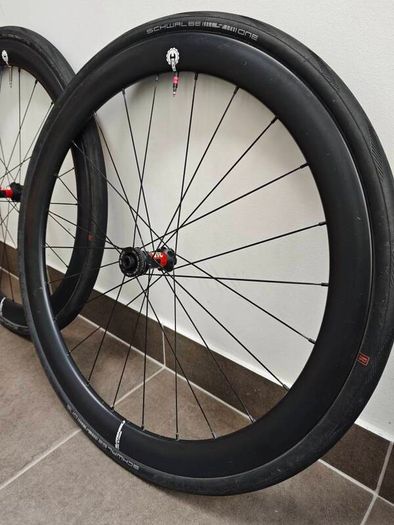 Elite carbon wheelset  DT Swiss 240 hub Schwalbe One