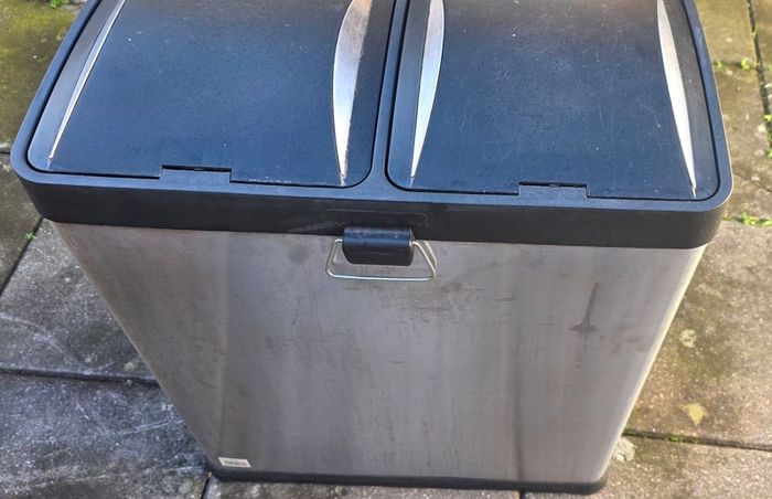 2 compatament bins in good condition