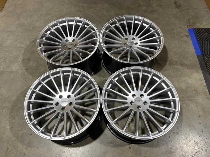 22" Inch Str4 Alloy Wheels 5x120 74.1 Bmw Jeep E70 E71 F15 F16 E53 F85 F86 X5 X6 X5m X6m