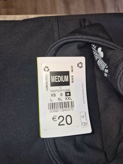 Bnwt size medium were 20euro